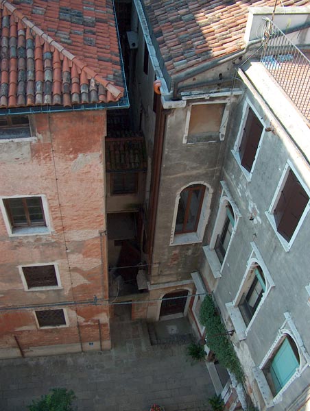 дворик, перспектива       | Венеция _ Биеннале 2004