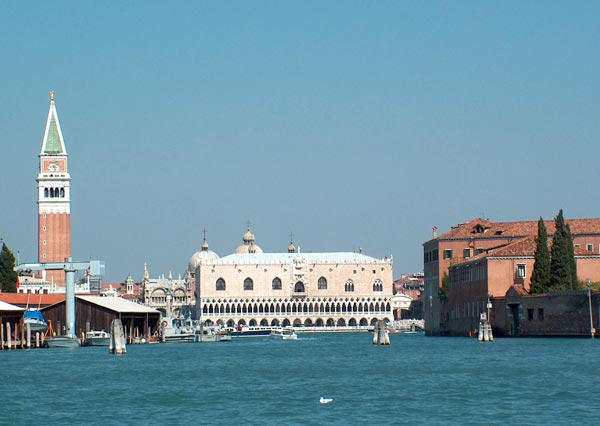 палаццо Дожей      | Венеция _ Биеннале 2004