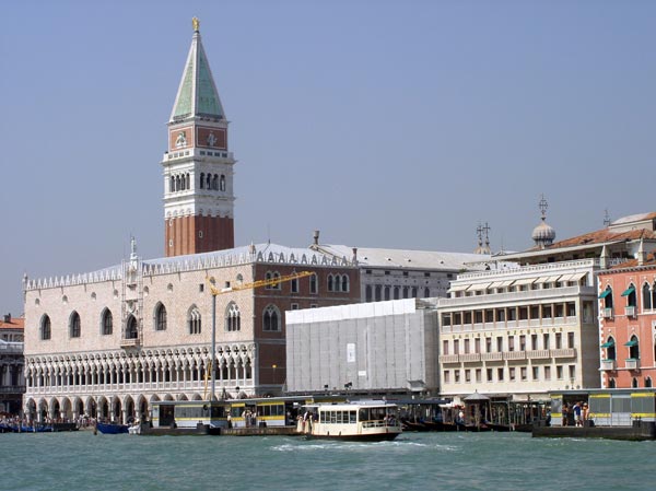 туристический вид       | Венеция _ Биеннале 2004