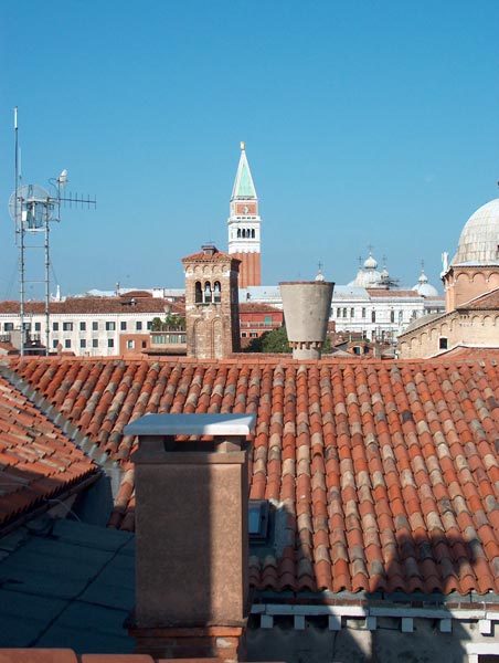 утро, крыши        | Венеция _ Биеннале 2004